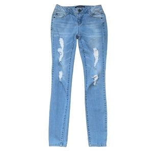 Fashion‎ Nova Distressed Jeans sz 3